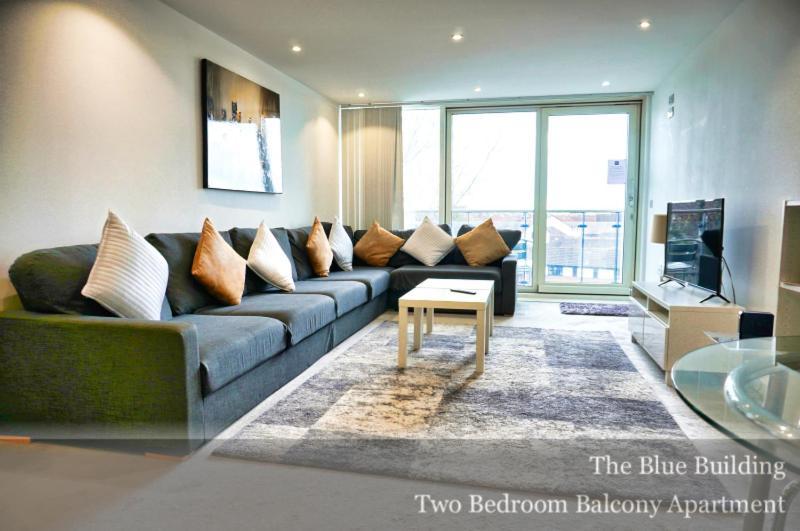 Gunwharf Quays Apartments 포츠머스 외부 사진