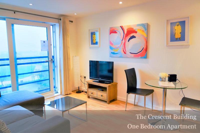 Gunwharf Quays Apartments 포츠머스 외부 사진