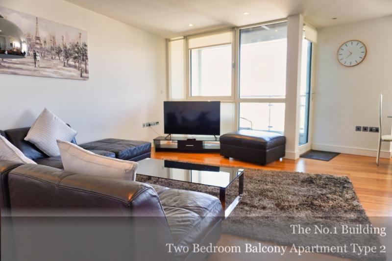 Gunwharf Quays Apartments 포츠머스 외부 사진