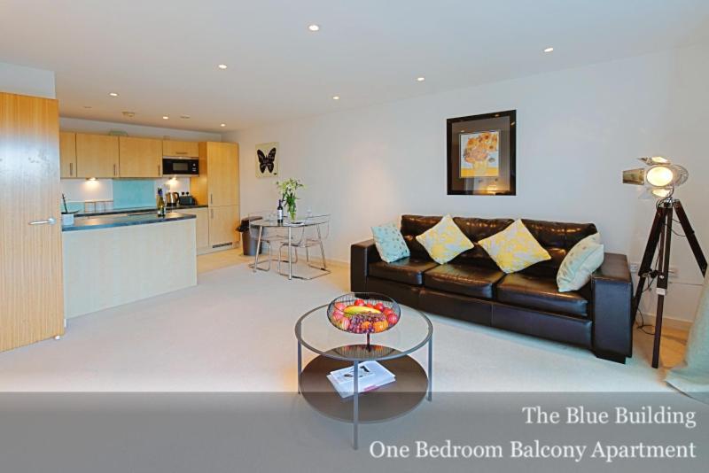 Gunwharf Quays Apartments 포츠머스 외부 사진