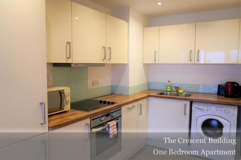 Gunwharf Quays Apartments 포츠머스 외부 사진