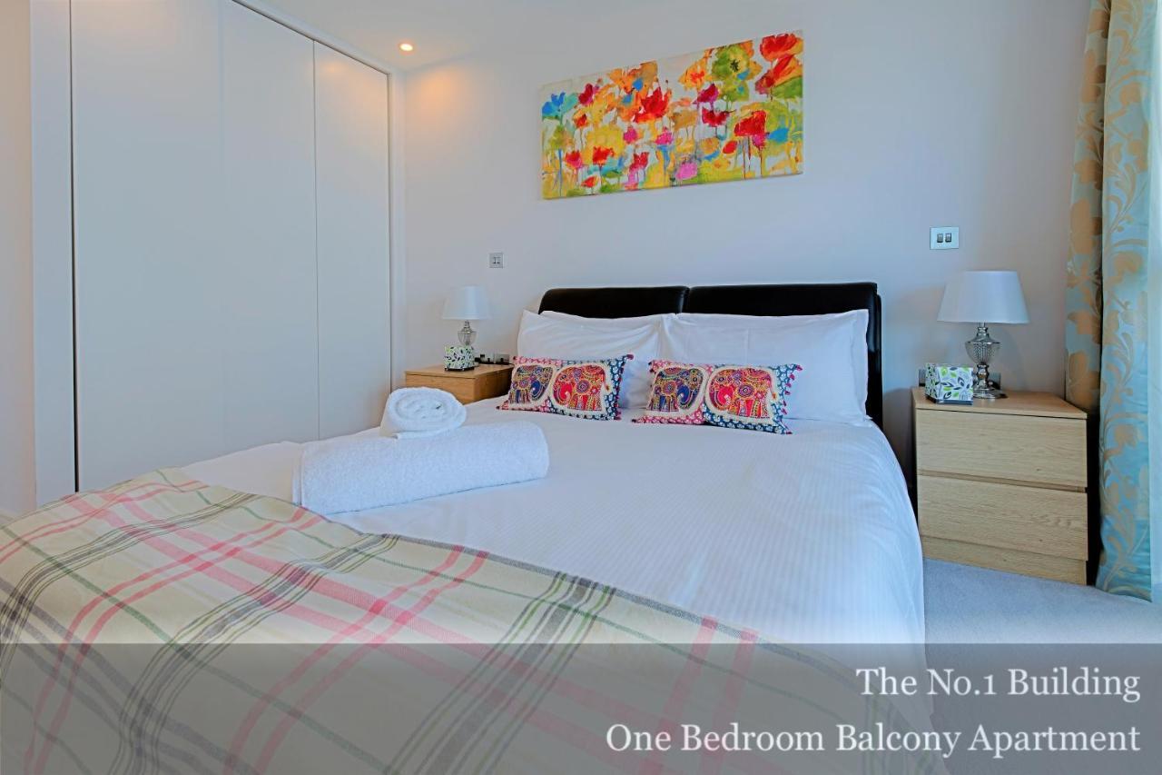Gunwharf Quays Apartments 포츠머스 외부 사진