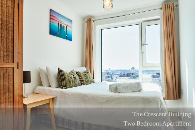 Gunwharf Quays Apartments 포츠머스 외부 사진