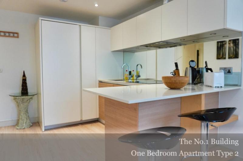 Gunwharf Quays Apartments 포츠머스 외부 사진